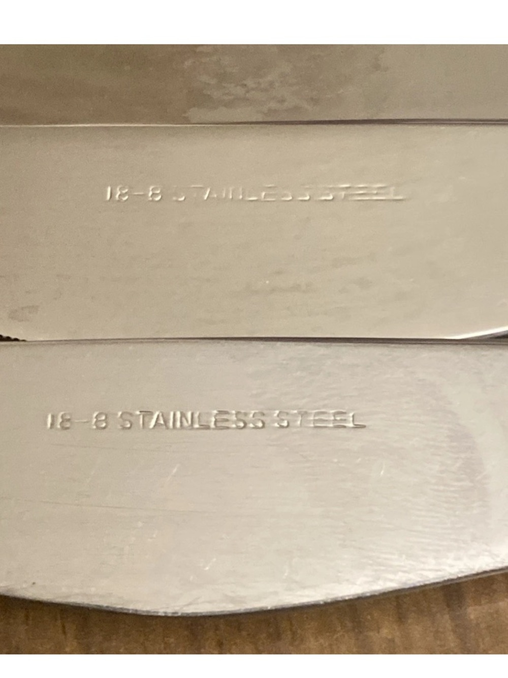 Stainless Steel 4 Piece Japan Rose-Daisy Pattern Knives Silverware Flatware 18-8 - Picture 4 of 7